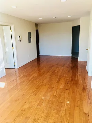 Rented by Contact Realty | media 3