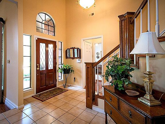 5th image of 1115 Woodland Ct
