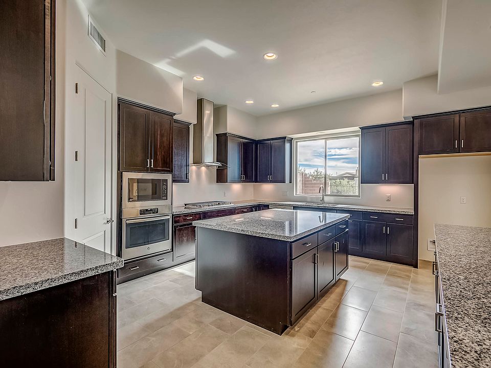 1st image of 6753 W Ironwood Pl