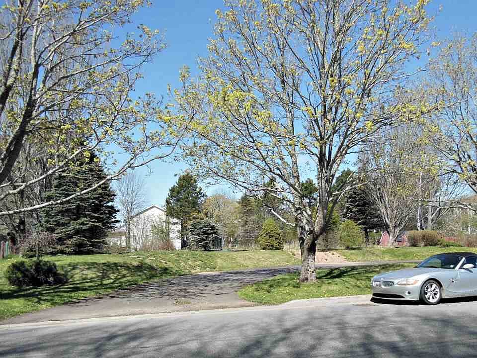 1st image of 22 Longworth Ave
