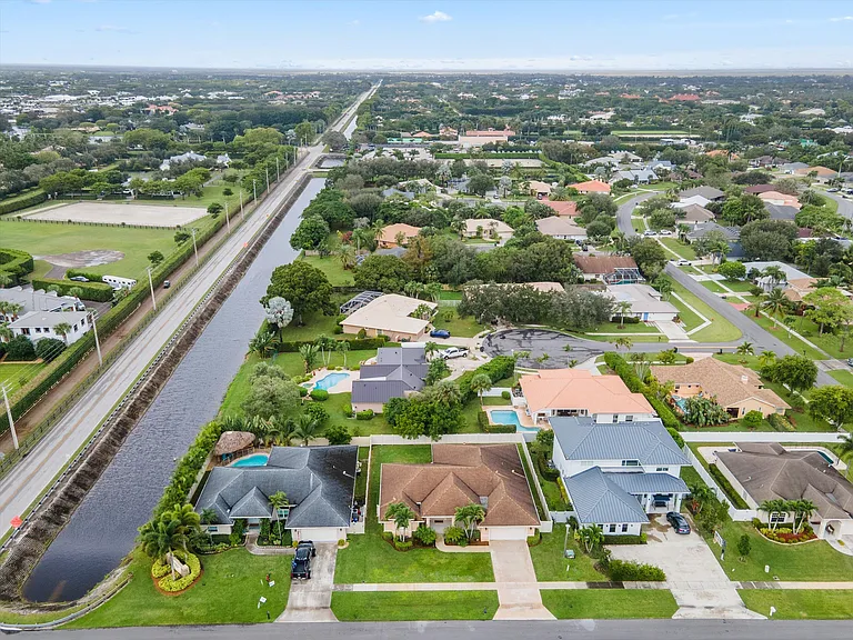 2981 Dovedale Ct E — Photo 38