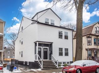 823 S 17th St, Newark, NJ 07108