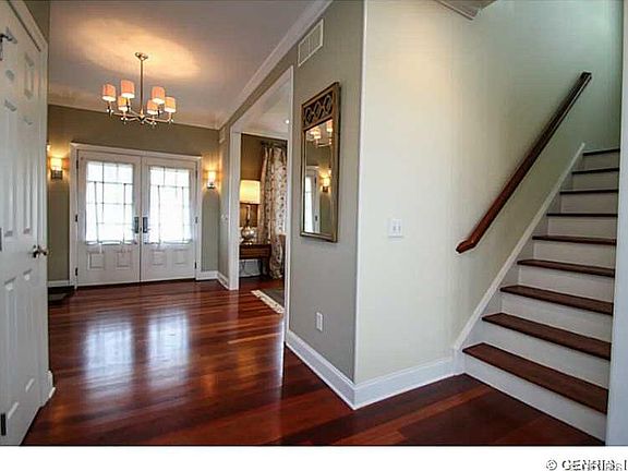 3rd image of 38 Amber Hill Dr