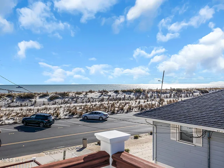 913 N Ocean Ave — Photo 40