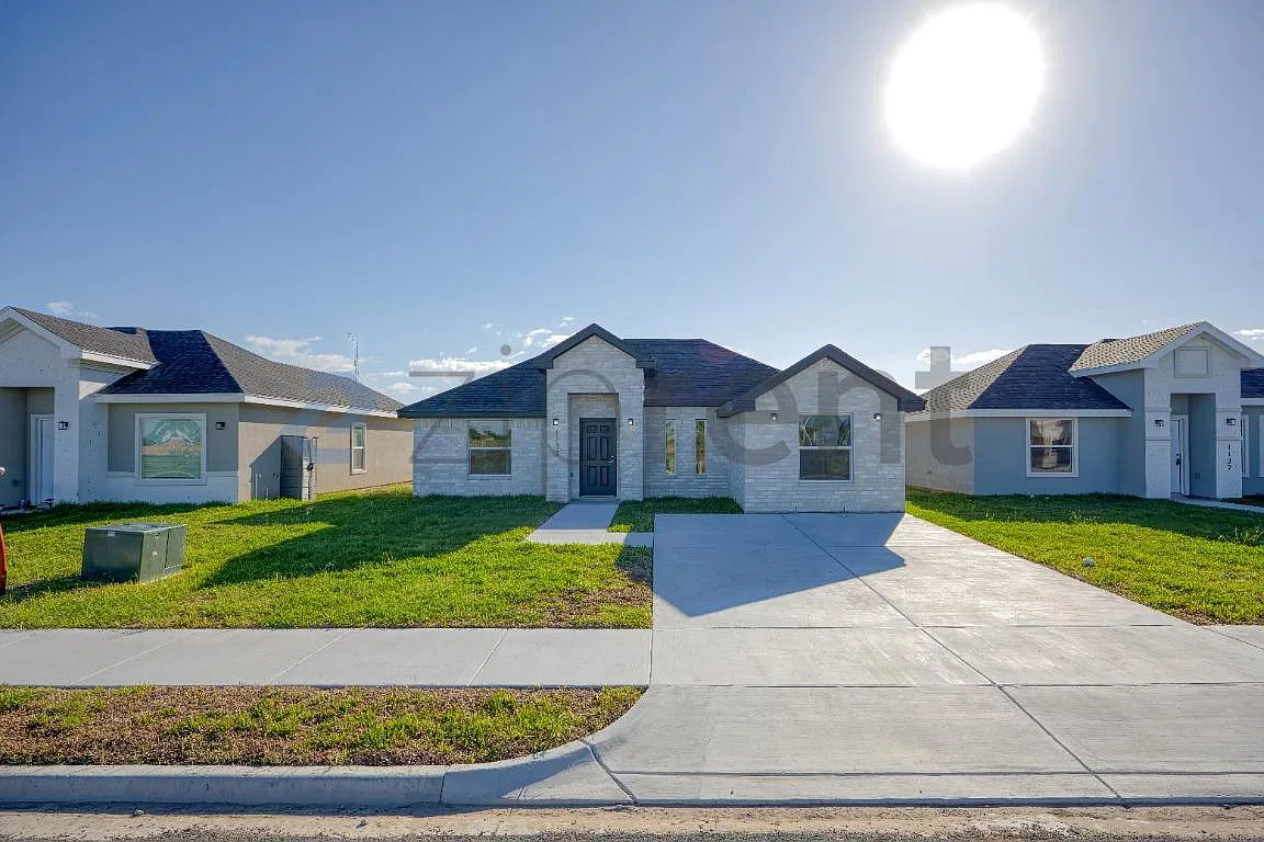 3 bed, 1100 sqft, $2,000 — Photo 3