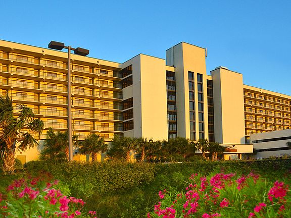 2nd image of 2700 N Lumina Avenue #808