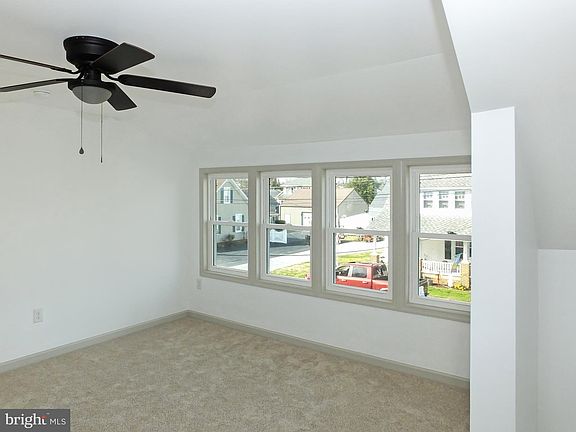 5th image of 404 Phillips Ave