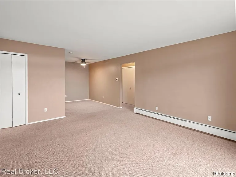 4905 Crooks Rd #A5 — Photo 8