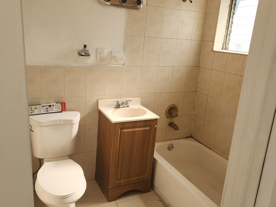 1st image of 1937 McKinley St APT 4
