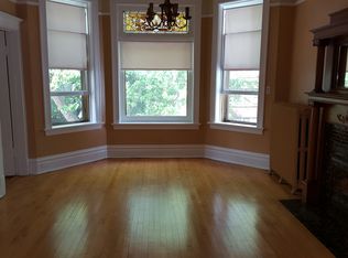 1829 W Byron St, Chicago, IL 60613