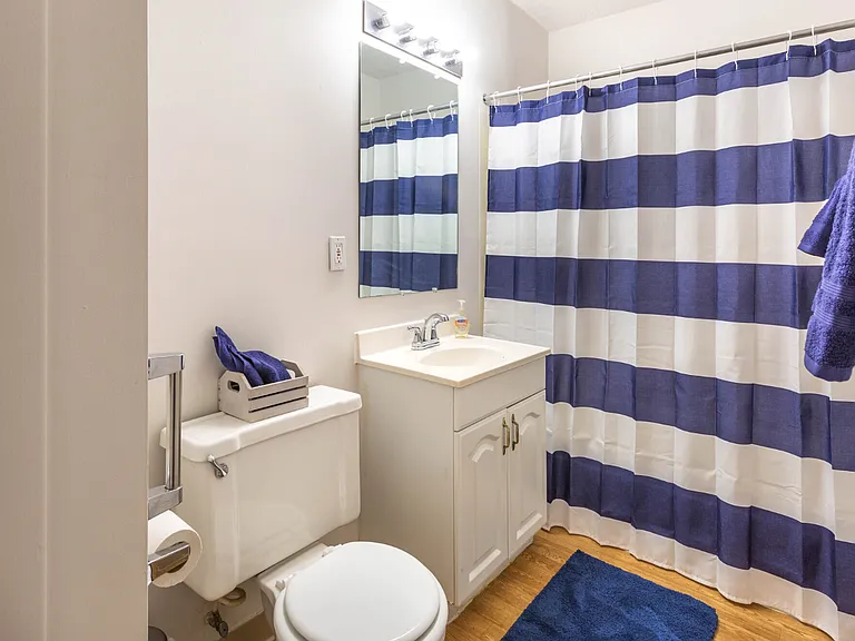 Cedar Creek Apartments — Photo 20