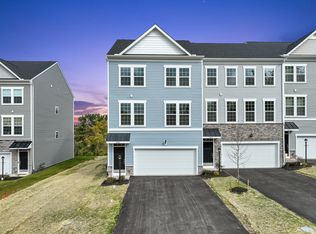 606 Dana Dr, Pittsburgh, PA