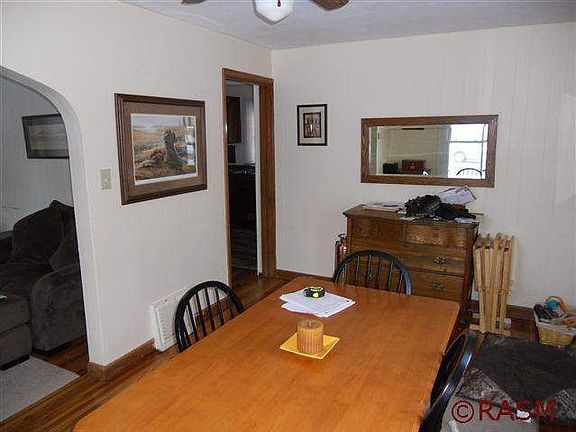 5th image of 315 W 11th St