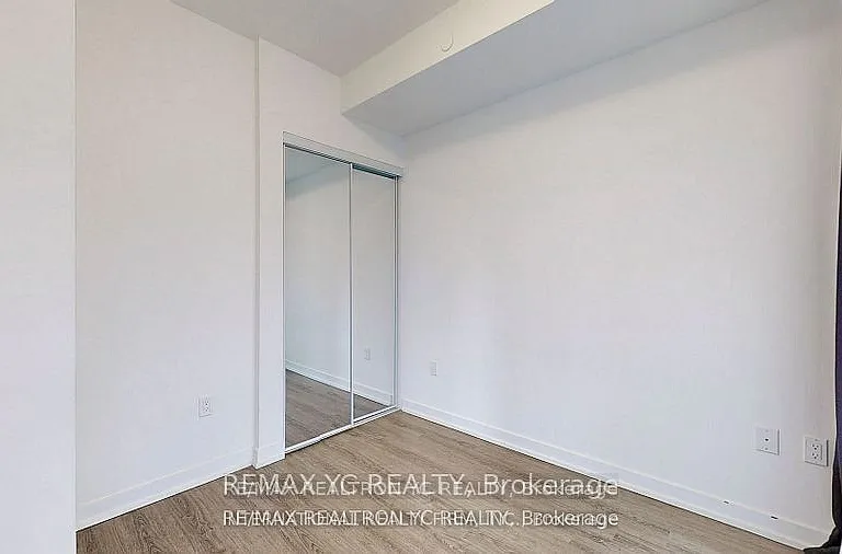 1 Yorkville Ave #710 — Photo 21
