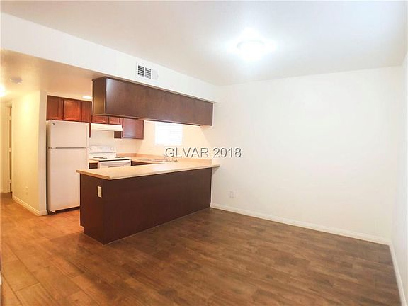 4th image of 6241 Bellota Dr APT B
