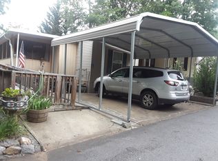 15 Panda St, Asheville, NC 28805