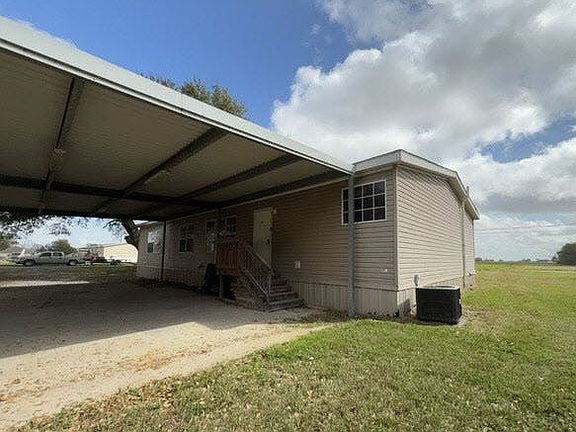 4th image of 4238 Leroy Rd