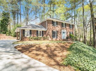 2404 Flintshire Ct, Dunwoody, GA 30338