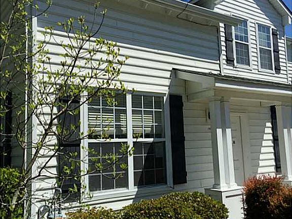 3rd image of 1196 Grace Hill Dr
