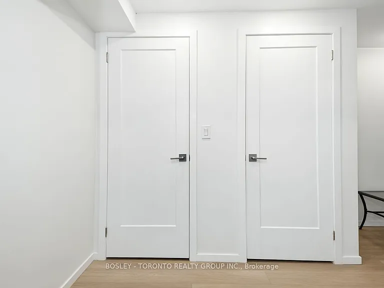 146 Earlscourt Ave #LOWER — Photo 28