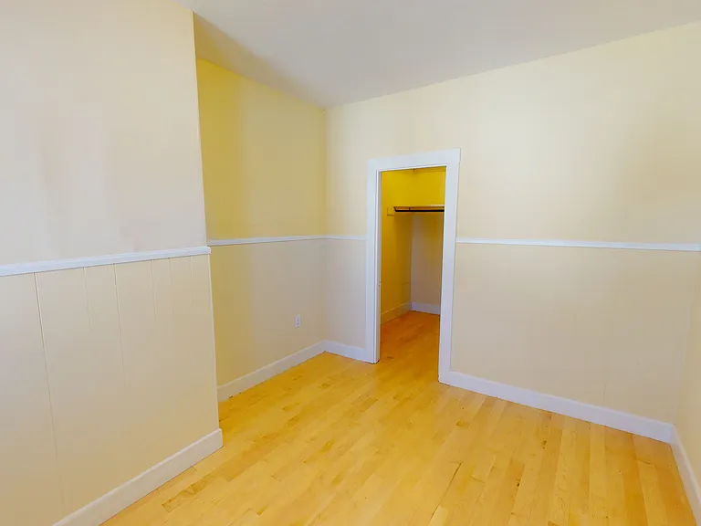243 Belmont St #3R — Photo 3