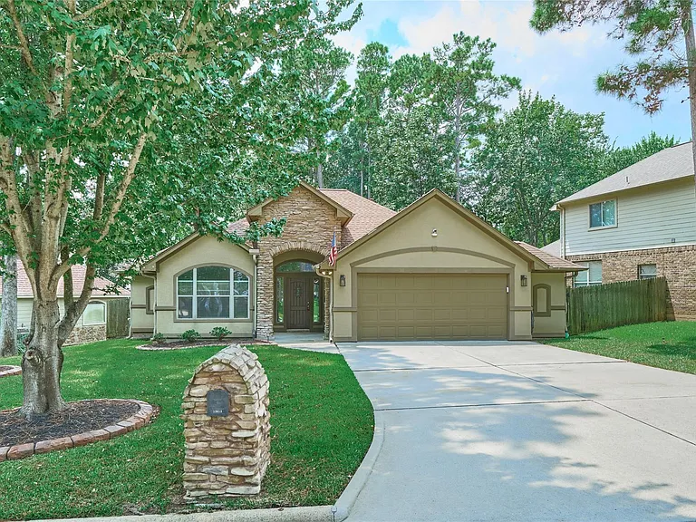 13613 Vail Dr — Photo 2