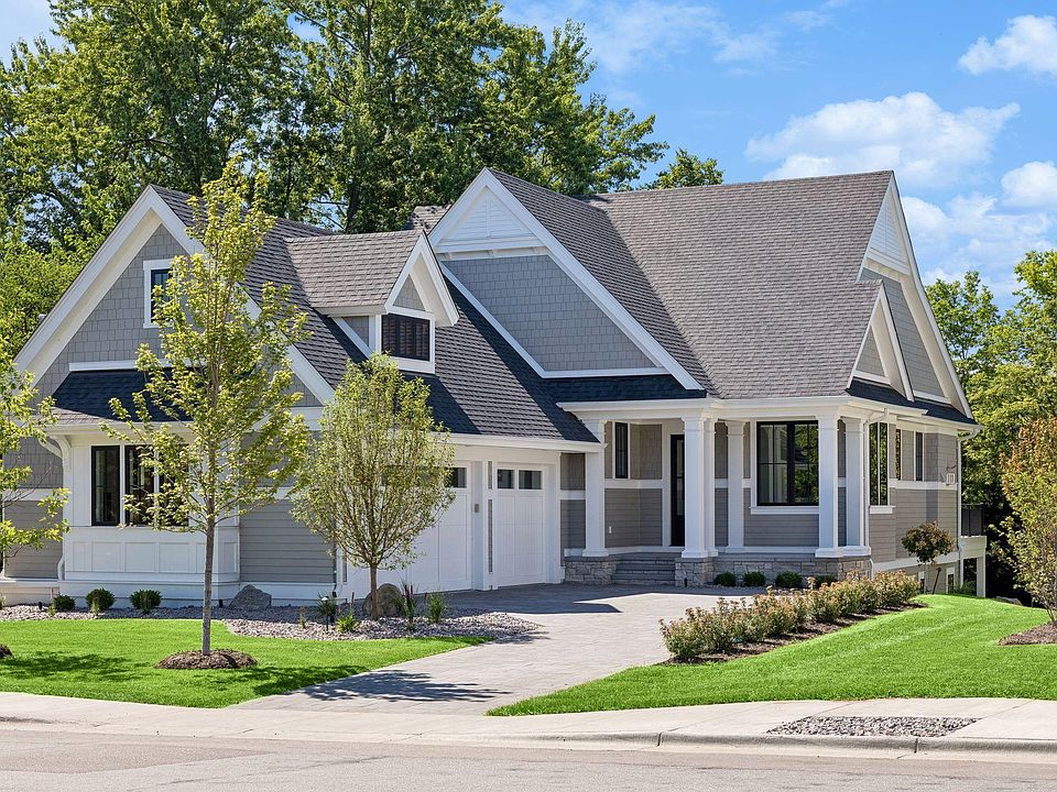 1st image of 270 Wayzata Blvd E