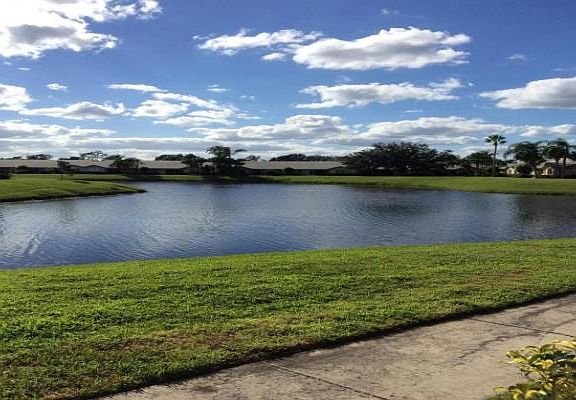 Home For Sale In Stamford Quads @ Sunset Trace