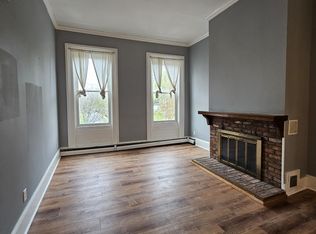 32 1st St #2, Albany, NY 12210