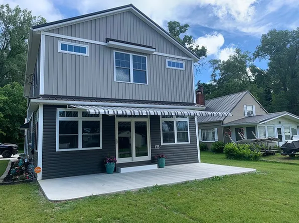 3985 Utopia Dr, Clarklake, MI 49234