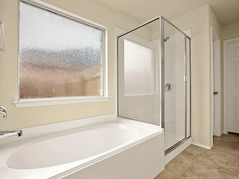 18716 Derby Hill Ln — Photo 19