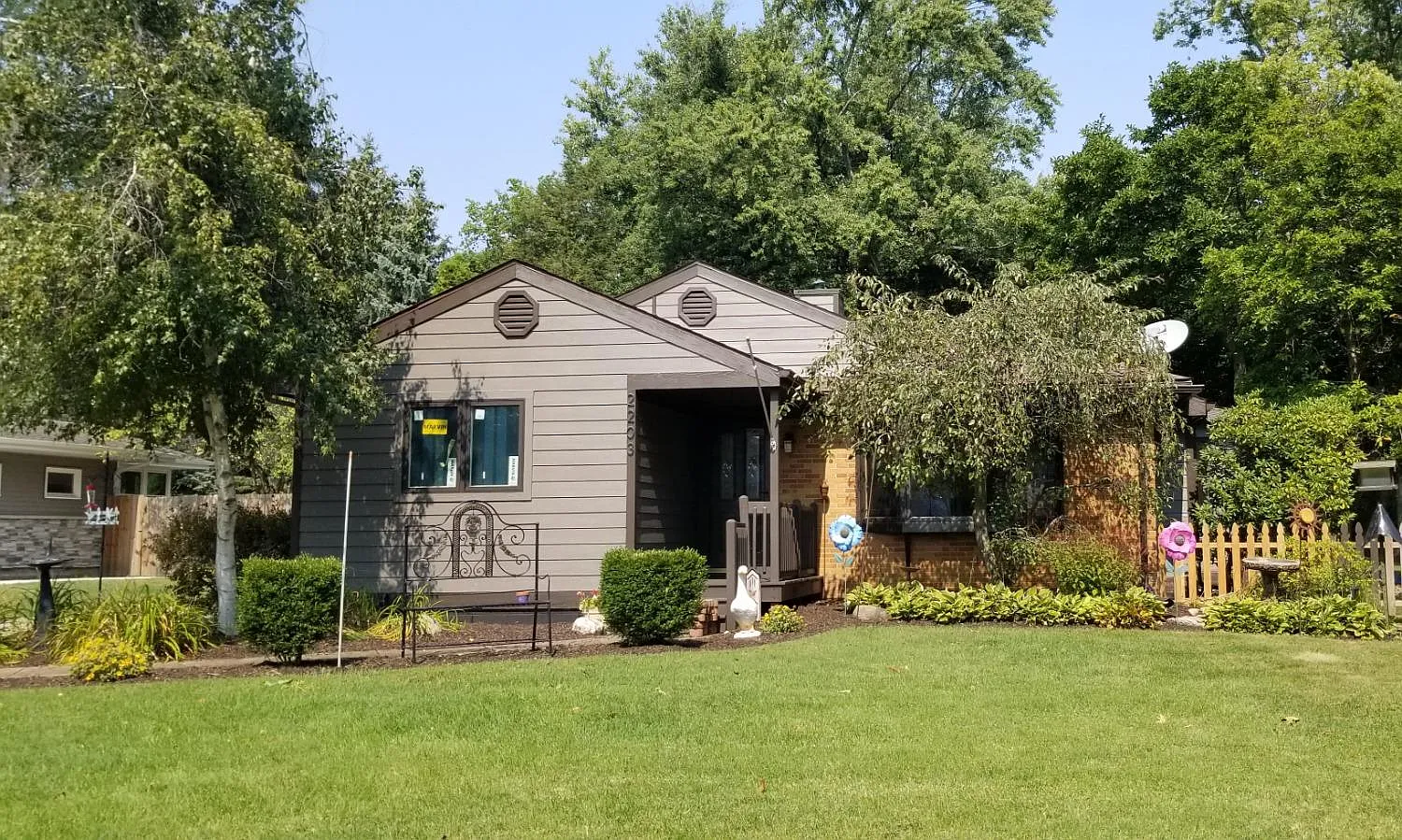 2203 Southwest Rd photo 1