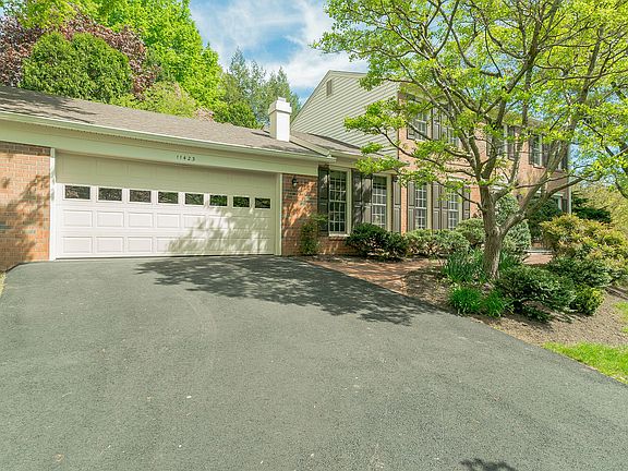 2nd image of 11423 Bronzedale Dr