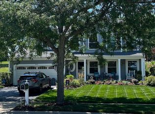 2012 Victoria Rd, Mundelein, IL 60060