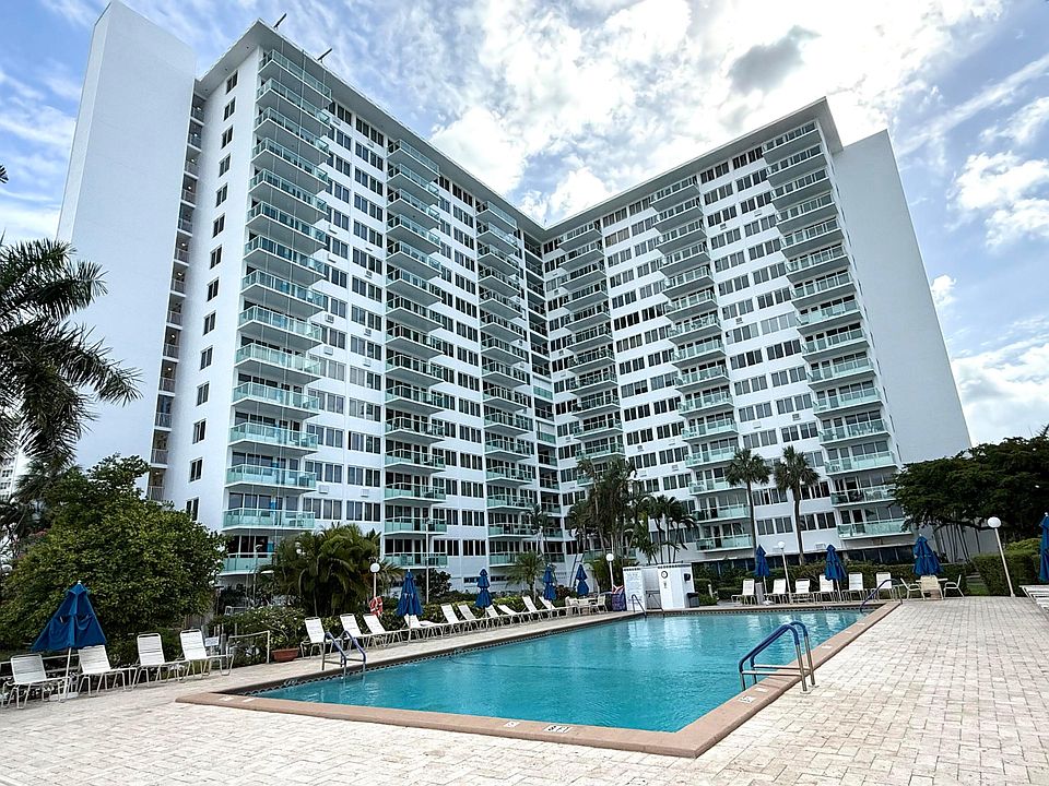 1st image of 3233 NE 34th Street #1504