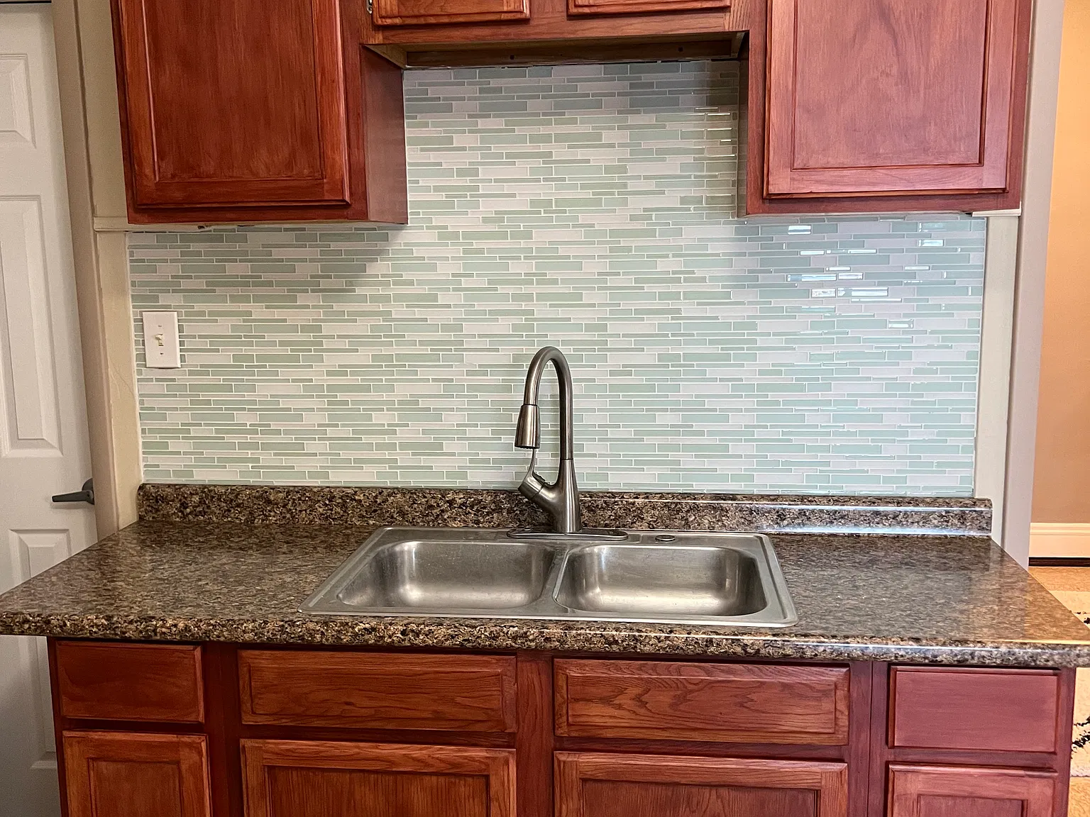 6408 Saint Clair Ave — Photo 3