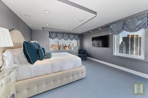 Sold by Halstead Real Estate | media 4