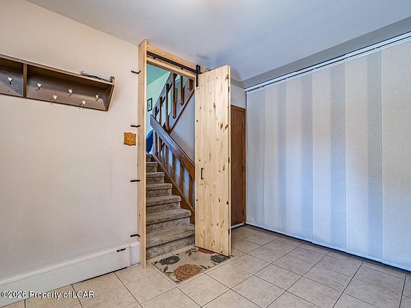 5th image of 35 Charlwood Dr