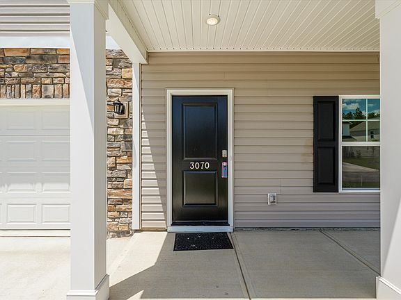 5th image of 3070 Tanbark Oak Ln NW