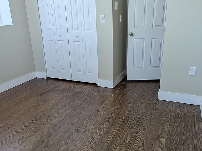 300 Elmira St #8 — Photo 6