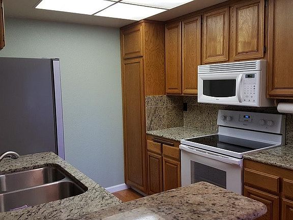 4th image of 6496 Buena Vista Dr #C