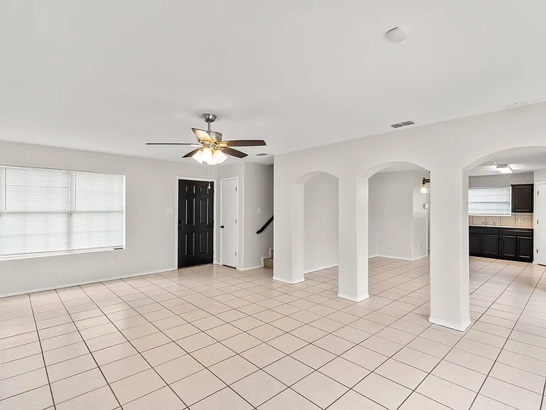 4416 Thunderbird Ave W — Photo 4