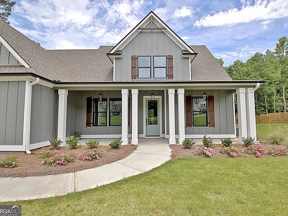 2nd image of 157 Ryeland Dr