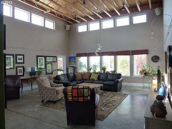 4th image of 3401 NE 394th St