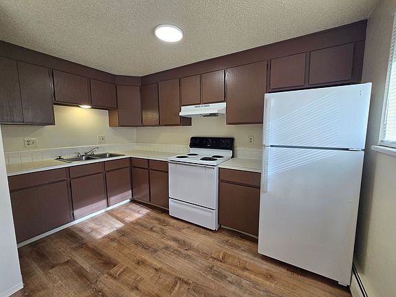 4th image of 1849 Terry St APT 2