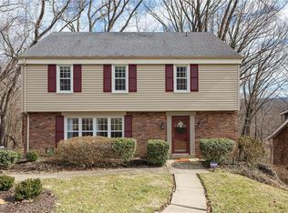 221 E Waldheim Rd, Pittsburgh, PA 15215