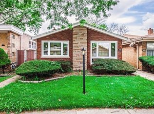 8754 S Cornell Ave, Chicago, IL 60617