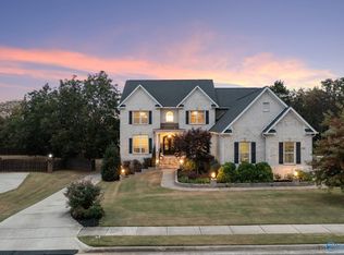 118 Forest Ridge Dr, Huntsville, AL 35806