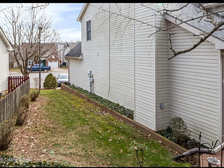 1105 Canyon Ct — Photo 19