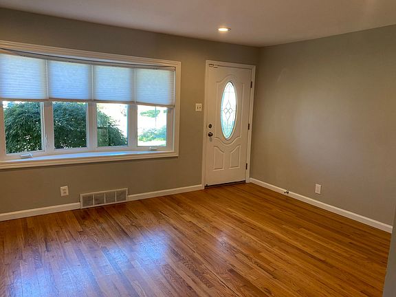 2nd image of 5462 Tedmar Ct
